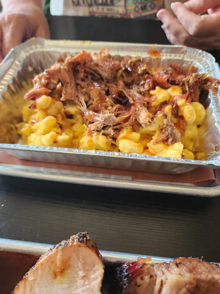 Looded Mac and Cheese Pork